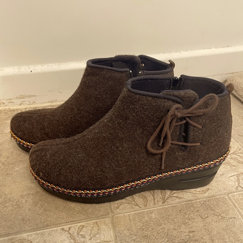 Dansko Fia boots, size 39 GUC